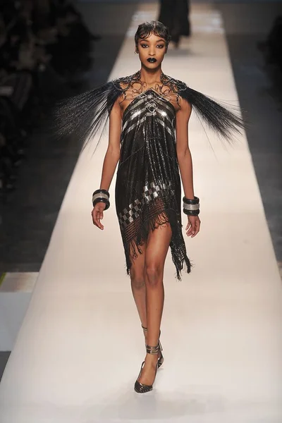Look 35